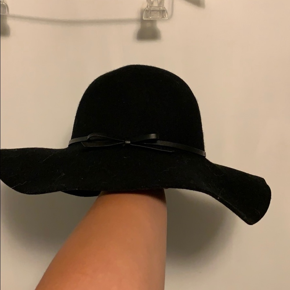 Felt Large Rimmed Hat